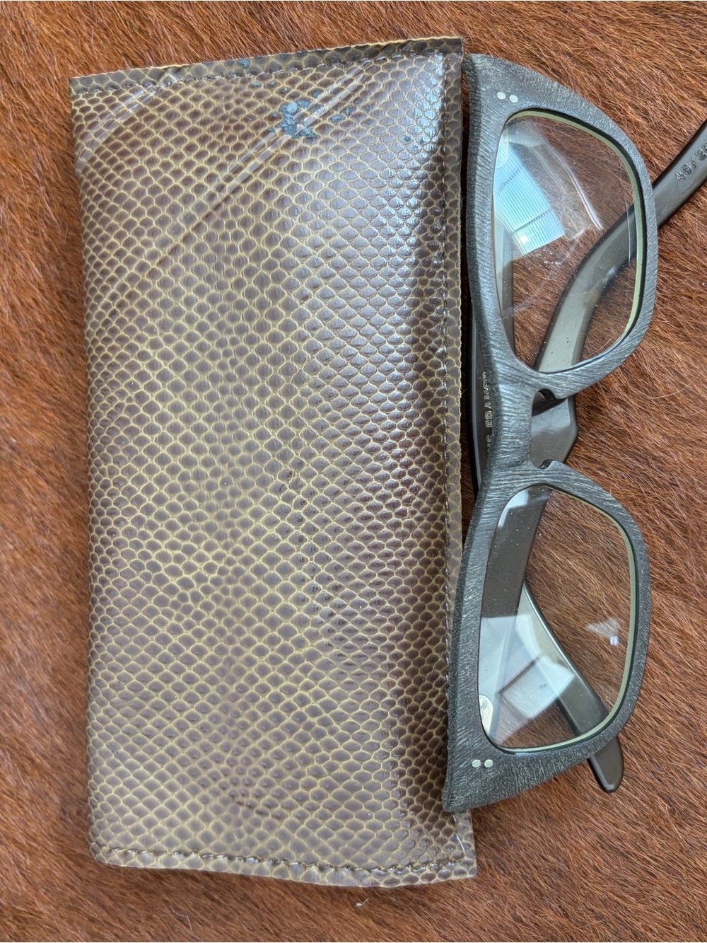 Vintage - Wooden Eyeglass Case and Black Reading Glasses Set - Brown/Black